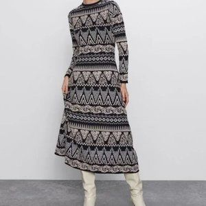 NWT - Zara - Limited Edition Embroidered Dress - Size Small